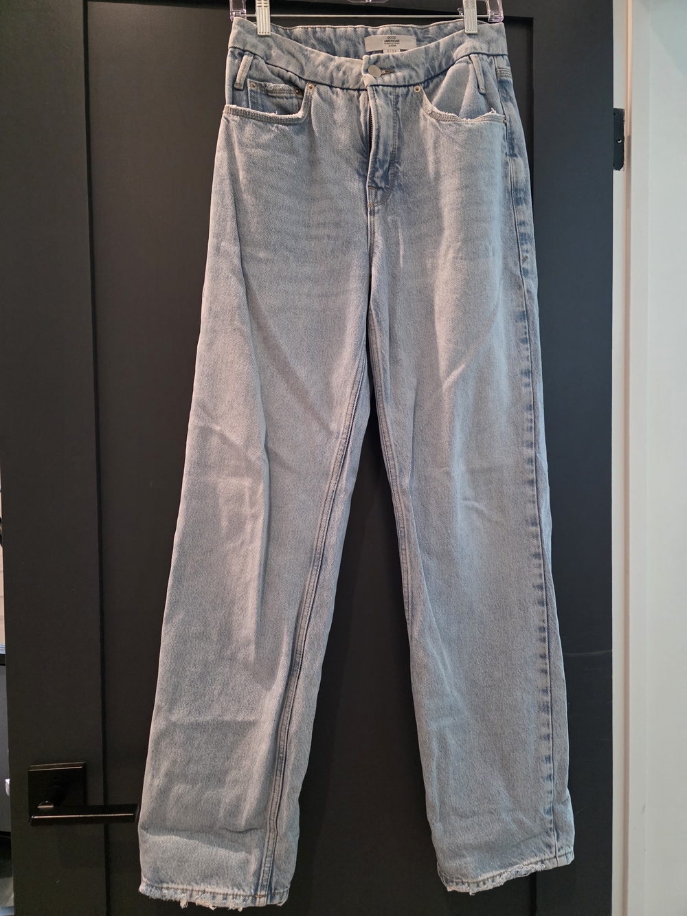 Good American x Zara Light Wash 90's Jeans